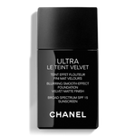 CHANEL ULTRA LE TEINT VELVET Blurring Smooth-Effect Foundation Velvet Matte Finish Broad Spectrum SPF 15 Sunscreen 