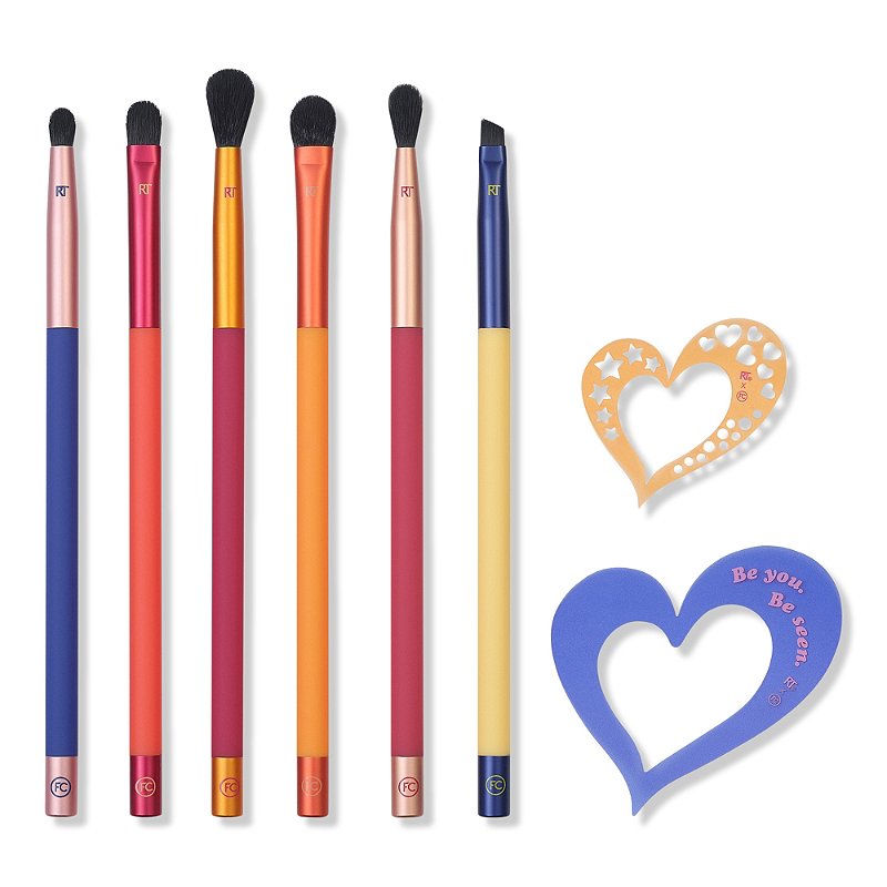 Dare To Be You X Female Collective Eye Love It Makeup Brush Kit